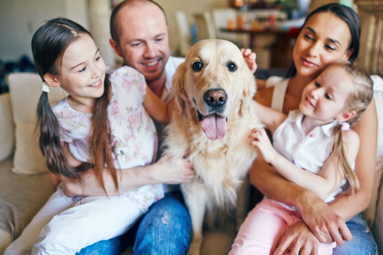 familie med hund